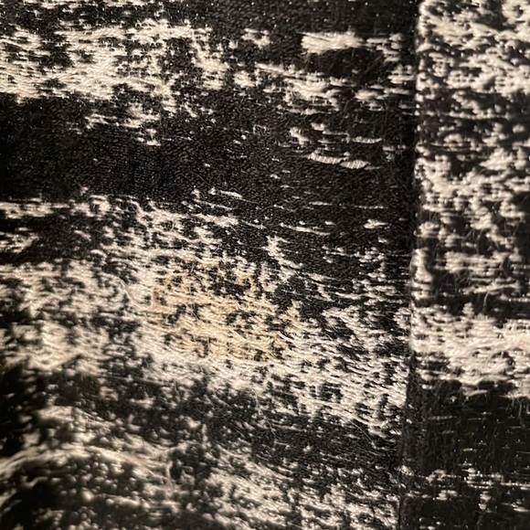 Black and white Kate Spade skirt with bow in front — ***Please Read - Picture 2 of 7